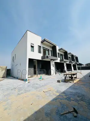 4bdrm Duplex in Ikota Lagos State for sale