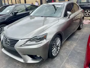 Lexus IS 250 4WD 2015 Gold
