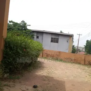 8bdrm Duplex in Independence Layout for sale