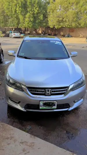 Honda Accord EX-L V-6 4dr Sedan FWD (3.5L 6cyl 6A) 2013 Silver
