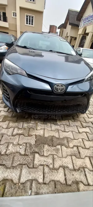 Toyota Corolla LE Eco (1.8L 4cyl 2A) 2019 Gray