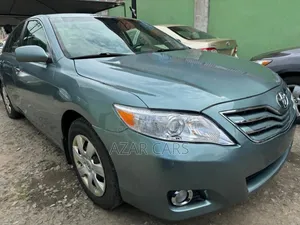 Toyota Camry LE 4dr Sedan (2.5L 4cyl 6A) 2011 Green