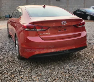 Hyundai Elantra Sport Sedan FWD (2.0L 4cyl 6A) 2016 Orange