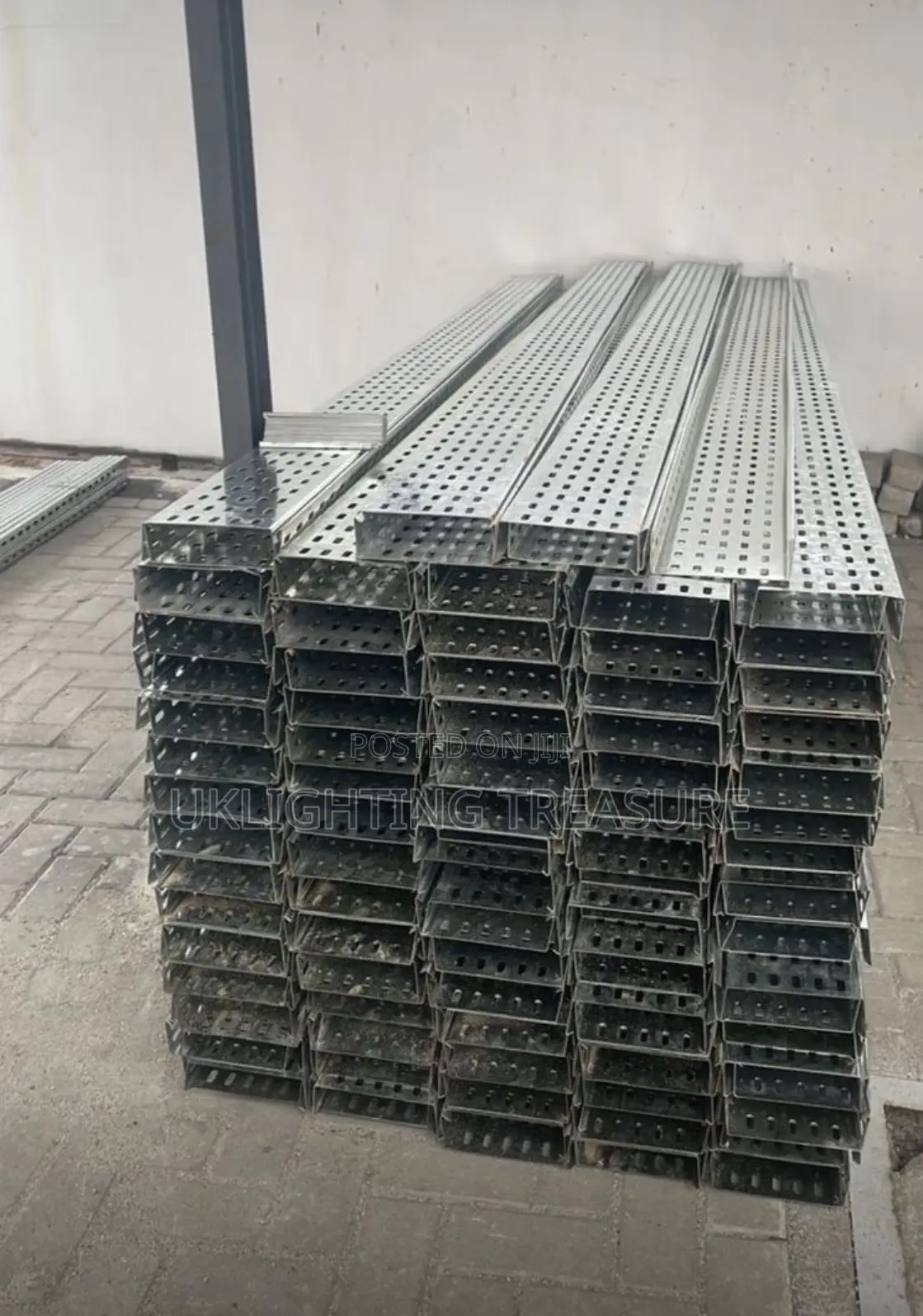200x5mm Cable Tray