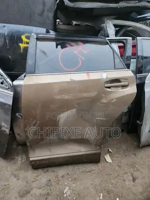 Back Door Venza O15 Available as Seen
