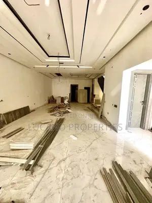 5bdrm Duplex in Utako District for sale