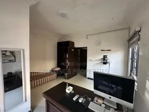 2bdrm Apartment in Lekki Phase 1 for rent