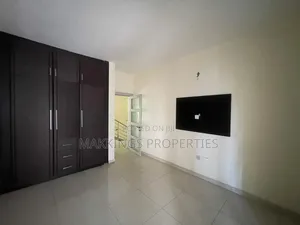 4bdrm Duplex in Lekki Phase 1 for rent