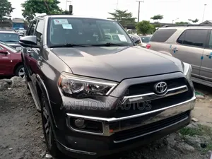 Toyota 4-Runner Limited 4dr SUV 4WD (4.0L 6cyl 5A) 2014 Gray