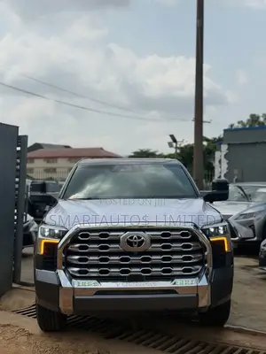Toyota Tundra 1794 Edition CrewMax 5.5' Bed 2024 Gray