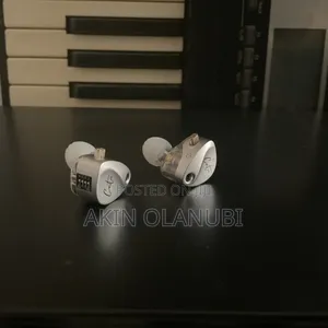 Kz Castor Iem