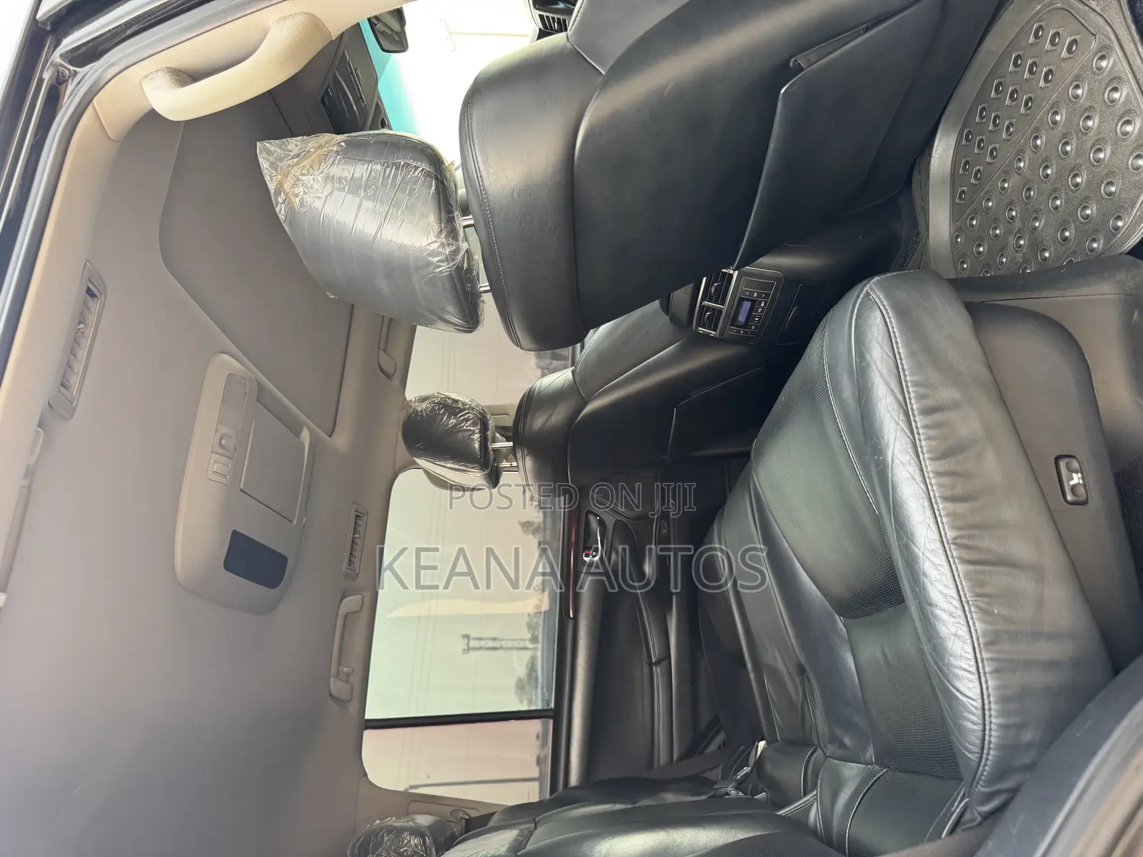 Lexus LX 570 2012 Black
