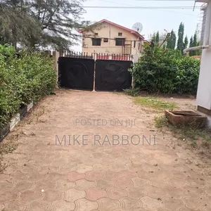 8bdrm Duplex in Independence Layout for rent