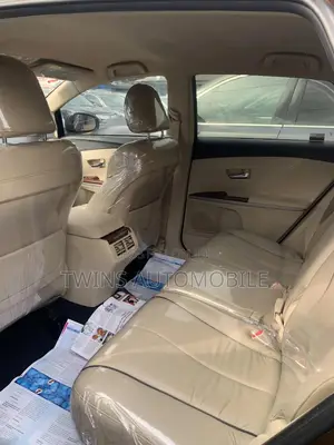 Toyota Venza Limited 2012 Brown