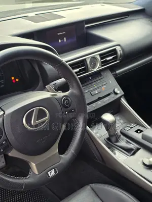 Lexus IS 250 2015 Gold