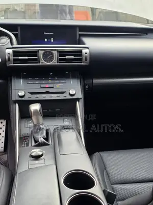 Lexus IS 250 2015 Gold