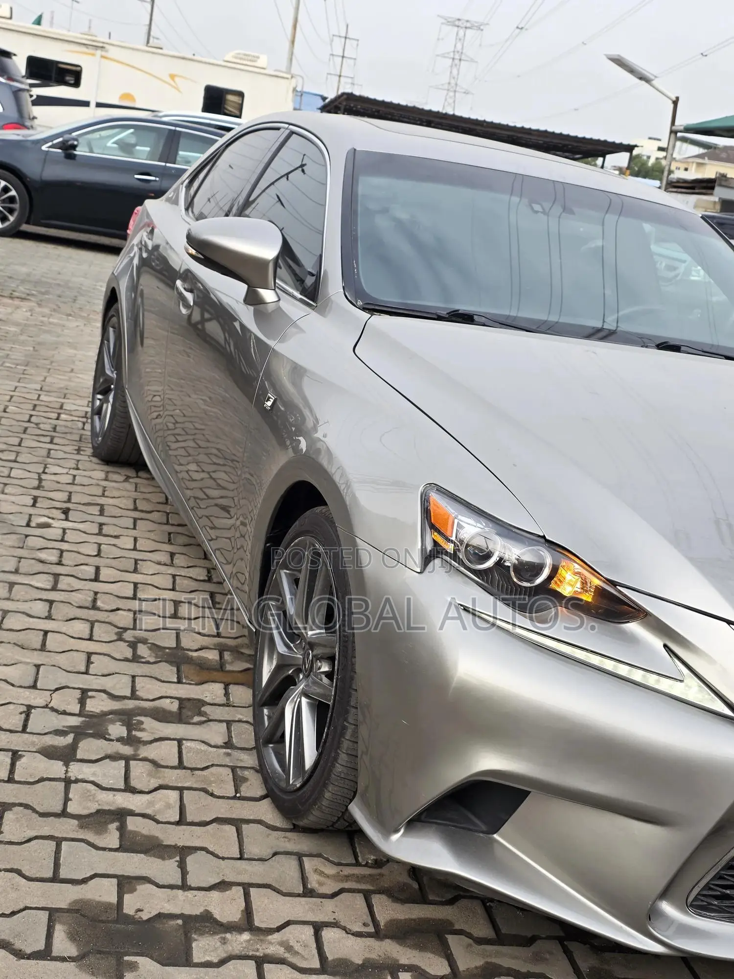 Lexus IS 250 2015 Gold