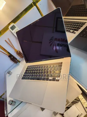 Laptop Apple MacBook Pro 2019 16GB Intel Core i9 SSD 1T
