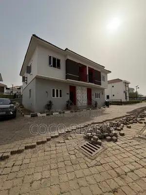 3bdrm Duplex in Idu for sale