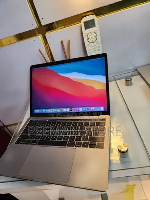 Laptop Apple MacBook Pro 2019 16GB Intel Core i7 SSD 512GB
