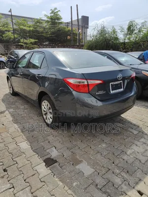 Toyota Corolla LE 4dr Sedan (1.8L 4cyl CVT) 2015 Gray