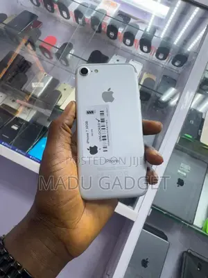 Apple iPhone 7 32 GB Silver