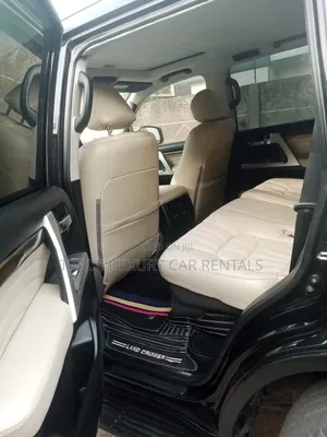 Suv for Rent Landcruiser
