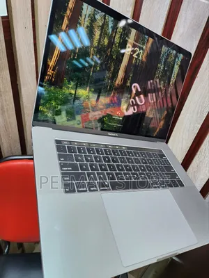 Laptop Apple MacBook Pro 2019 16GB Intel Core i9 SSD 512GB