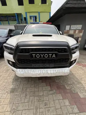 Toyota Tacoma 4dr Double Cab 2016 White