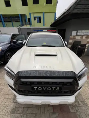 Toyota Tacoma 4dr Double Cab 2016 White