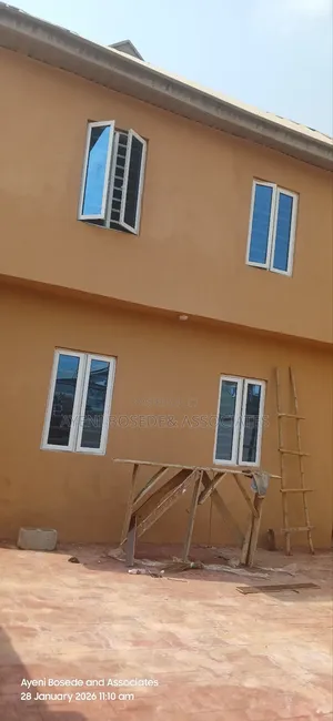 Furnished 2bdrm Block of Flats in Bankole Estate, Obafemi-Owode
