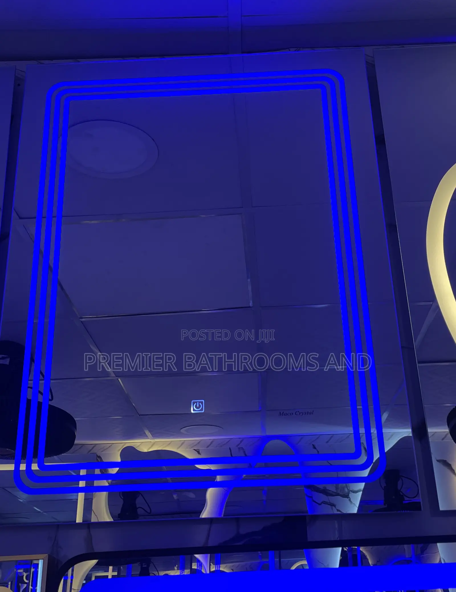 Light Simple Mirrors