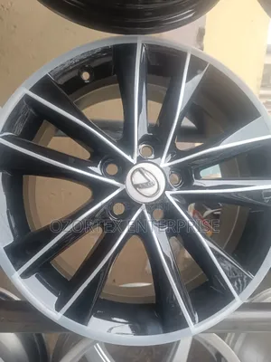 17rim For Toyota Camry Black And White