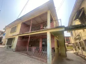 20bdrm Block of Flats in CHallenge / Ibadan for sale