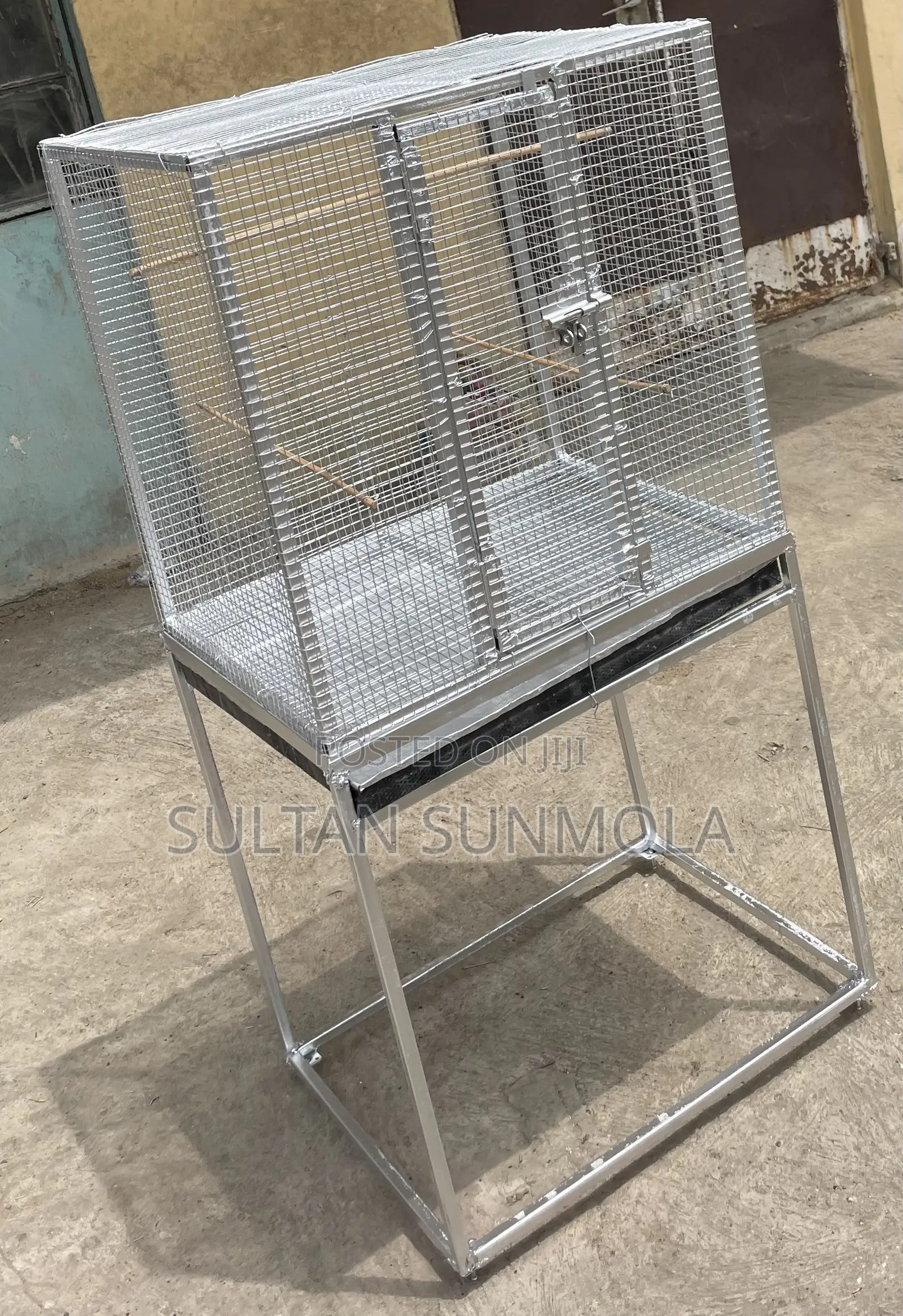 Standard Parrot Cage