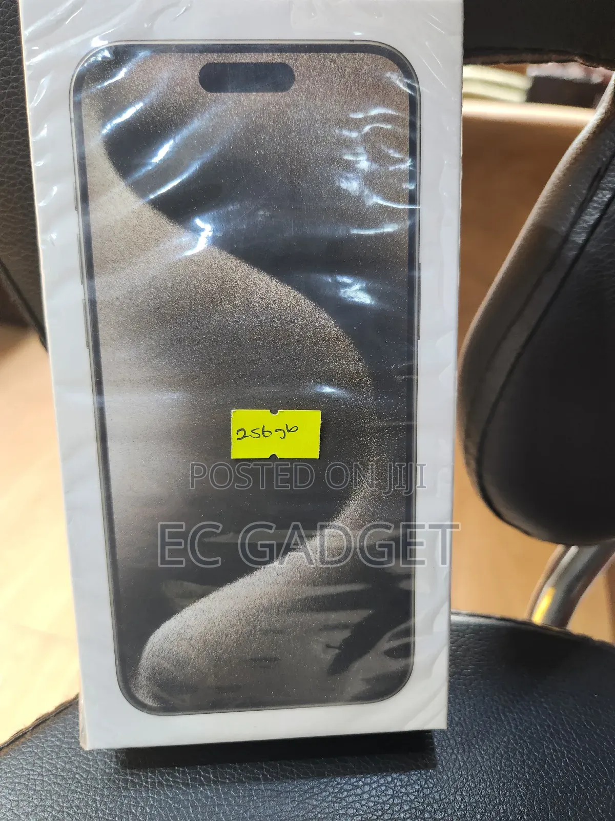 New Apple iPhone 15 Pro Max 256 GB Silver