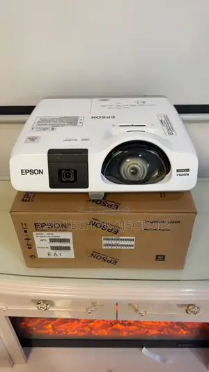 New Short Throw Projector 4 Classroom Presentation, Conference Room