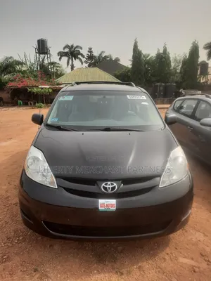 Toyota Sienna CE 7 Passenger 2010 Black