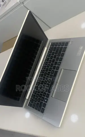 Laptop HP EliteBook 845 G8 16GB AMD SSD 256GB
