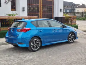 Toyota Corolla XSE 4dr Sedan (1.8L 4cyl CVT) 2017 Blue
