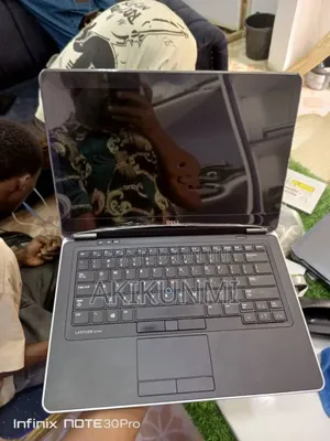 Laptop Dell Latitude E7450 8GB Intel Core i5 HDD 500GB