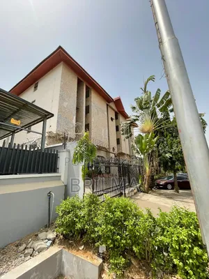 Hotel in Wuse for Sale