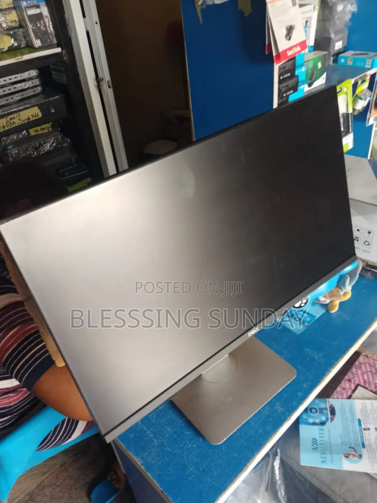 Frameless Monitor