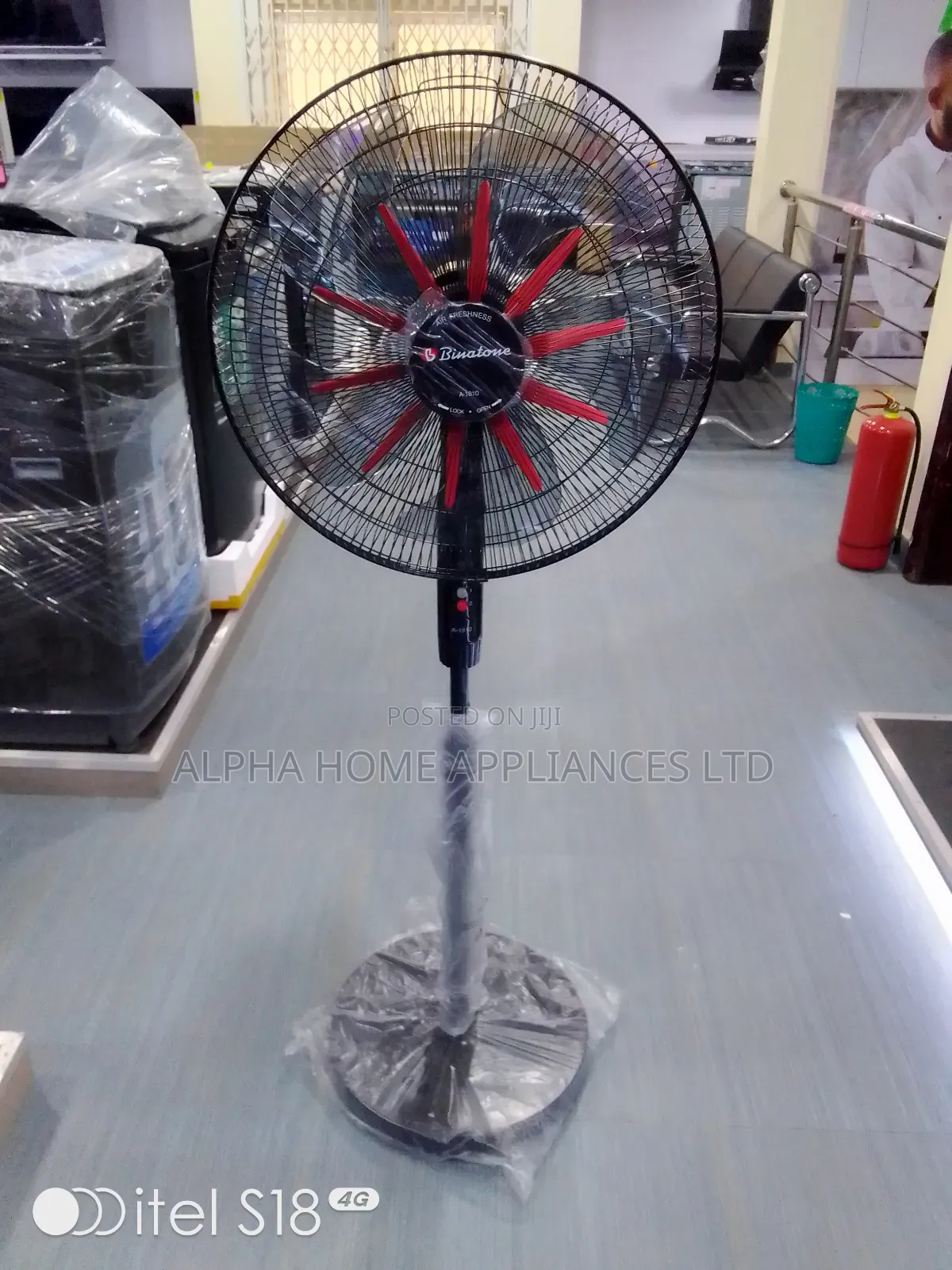 Binatone Stand Fan Black Colour