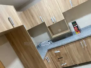 3bdrm Apartment in Ikeja G.R.A for rent