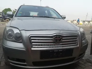 Toyota Avensis 2007 Silver