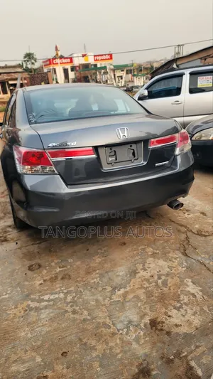 Honda Accord Sedan SE 2011 Gray