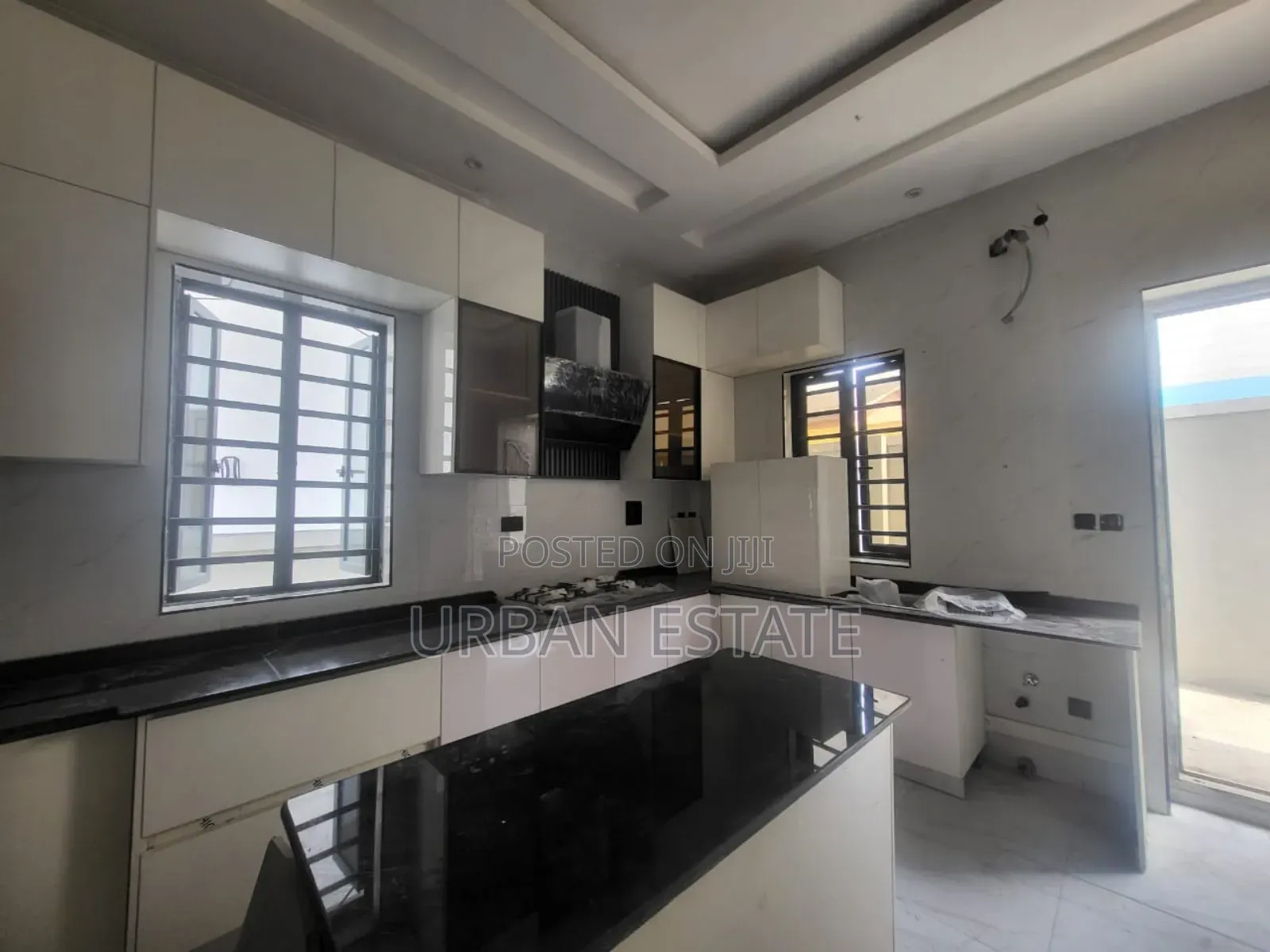 5bdrm Duplex in Magodo Gra Phase 1 for rent