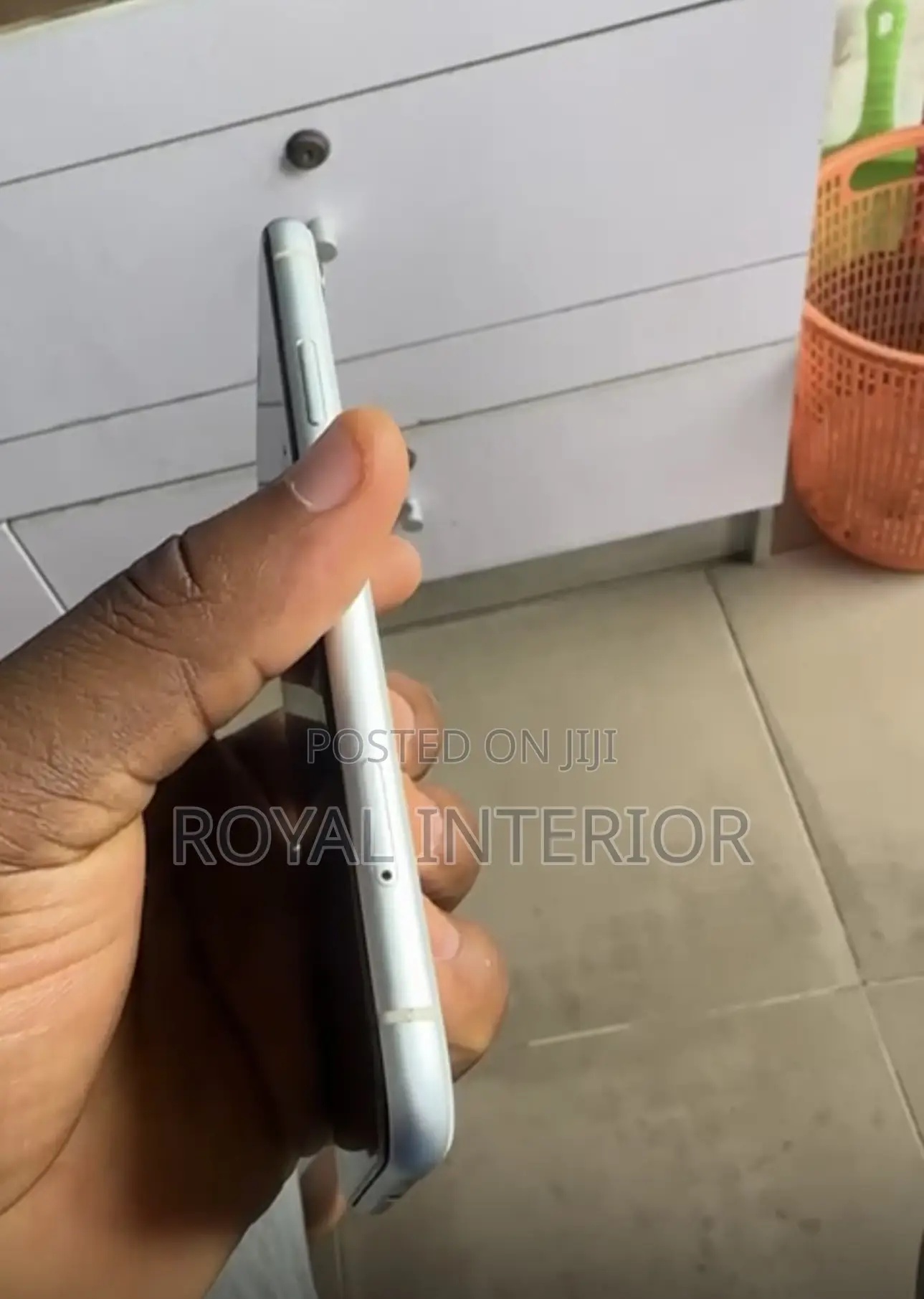 Apple iPhone XR 64 GB White