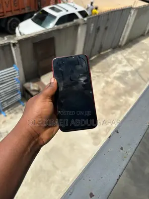 Apple iPhone 11 64 GB Red